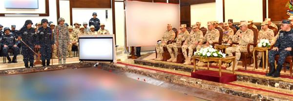 رئيس الأركان يشهد تنفيذ مشروع مراكز القيادة التعبوى للأسطول الشمالى بالقوات البحرية