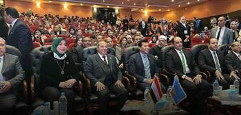 وزير الشباب ومحافظ بورسعيد ومدير صندوق مكافحة الإدمان يحاورن الشباب عن مواجهة تعاطى المخدرات