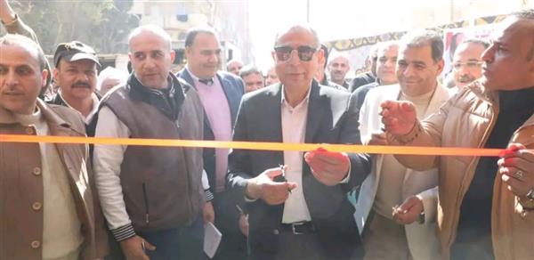 محافظ المنيا يفتتح سوق اليوم الواحد بمركز بني مزار