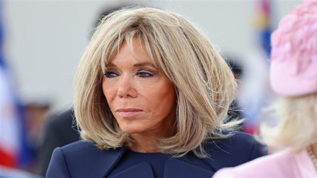 محامي الصحافية التي ادعت أن سيدة فرنسا الأولى "متحولة جنسيا": موكلتي تسعى لطلب اللجوء إلى روسيا