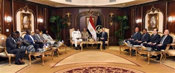   وزير الداخلية يبحث مع نظيره في بوركينا فاسو التعاون المشترك