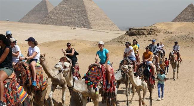 وزير السياحة الكازاخي يؤكد رغبة بلاده في دفع العلاقات السياحية مع مصر