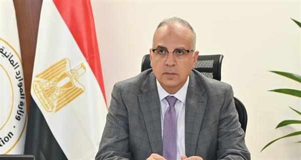 وزير الري يوجه بالإستفادة من الدراسات السابقة فى مجال تداخل مياه البحر مع الجوفية