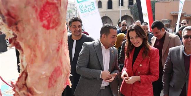 لتوفير اللحوم البلدى الطازجة.. نائب محافظ الجيزة تتفقد منفذ مؤسسة حياه كريمة بحى الهرم