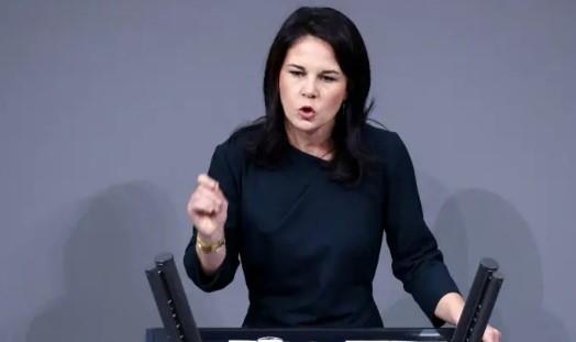 وزيرة الخارجية الألمانية تؤكد أن قطاع غزة ملك للفلسطينيين