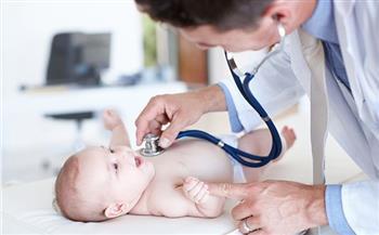9 أعراض صحية تستدعي زيارة الطبيب لطفلك