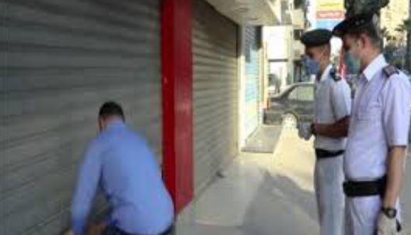 تحرير 143 مخالفة للمحلات غير الملتزمة بمواعيد الغلق لترشيد الكهرباء