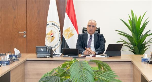 وزير الري يتابع مشروع تحسين أداء محطات الرفع في مصر