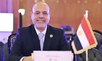   وزير العمل: فتح باب التقديم على 5 أطباء في إحدى الدول العربية