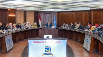   محافظ الإسكندرية يعقد اجتماعا مع رؤساء الأحياء