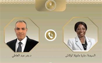   وزير الخارجية والهجرة يجري اتصالاً هاتفياً مع وزيرة خارجية موزمبيق