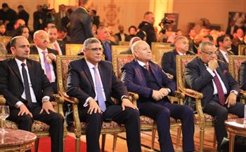   محافظ القاهرة يشهد فعاليات الدورة الحادية عشرة لـ مؤتمر أخبار اليوم الاقتصادي