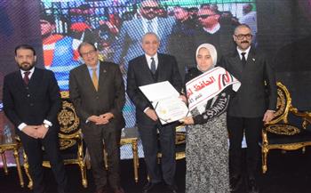   محافظة الغربية ترسم البهجة على وجه  70 عروس و7 رحلات عمرة
