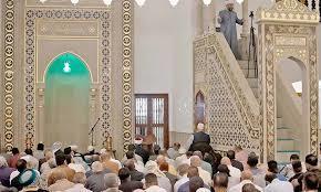 حكم ترك صلاة الجمعة بسبب البرد والمطر
