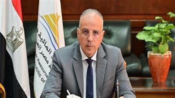   وزير الري يتابع مشروع "شواطئ آمنة" 