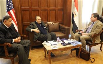   الوزير المفوض بالسفارة الأمريكية يشيد بمناخ الاستثمار في مصر