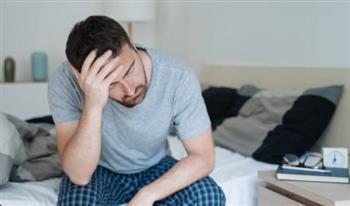 اكتئاب الصباح : لماذا تستيقظ بمزاج سيئ رغم النوم الكافي ؟