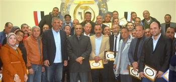   شركات الإنتاج الحربي تنظم قوافل طبية للعاملين وتكرم المتميزين والمحالين للمعاش