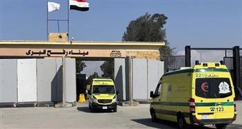 القاهرة الإخبارية: معبر رفح استقبل 36 مصابًا فلسطينيًا لتلقى العلاج بالمستشفيات المصرية