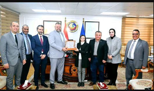 محافظ البحيرة يشهد احتفالية لتوزيع 440 جهاز معينات سمعية وبصرية لدعم ذوي الهمم