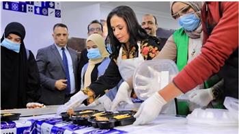   وزيرة التضامن الاجتماعي تتفقد مطابخ ومراكز توزيع طعام في الوراق