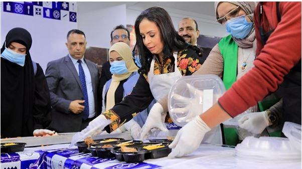 وزيرة التضامن الاجتماعي تتفقد مطابخ ومراكز توزيع طعام في الوراق