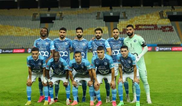 بيراميدز يعلن طلبه حكام أجانب لمباراتيه أمام القطبين
