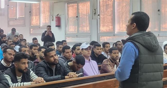 لقاء حوارى عن الولاء والانتماء بجامعة جنوب الوادى