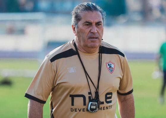 بيسيرو يجتمع بلاعبي الزمالك قبل مواجهة سموحة في الكأس