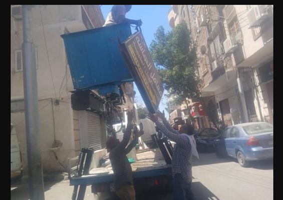 حملة تفتيشية على رخص الإعلانات بمدينة قنا