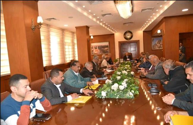 محافظ بورسعيد يستعرض جهود إزالة التعديات و موقف منظومة المتغيرات المكانية