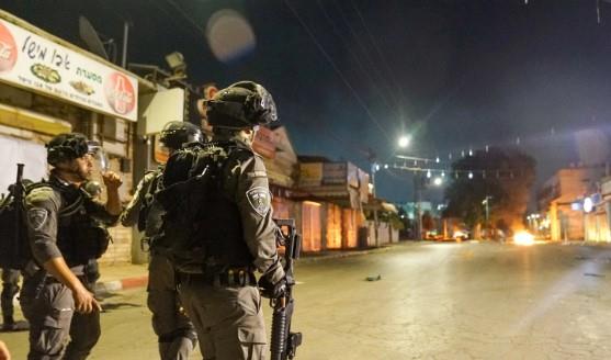 "القاهرة الإخبارية": إصابة فلسطينيين برصاص الاحتلال شرقي بلدة القرارة