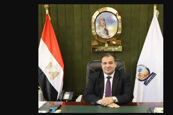 تفعيل  تطبيق "دقِّق" لخدمات التدقيق اللغوي بجامعة جنوب الوادي