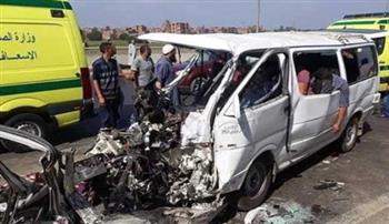   مصرع 6 أشخاص فى حادث تصادم على طريق الواحات- الفرافرة