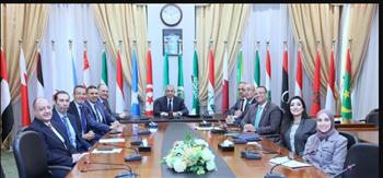   رئيس الأكاديمية العربية يشيد  بالمؤتمر الدولي للنقل البحري واللوجستيات - مارلوج 