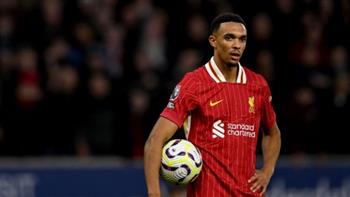   ليفربول يعلن غياب ألكسندر أرنولد عن صفوف الفريق لفترة طويلة