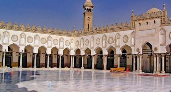 الجامع الأزهر يقيم التراويح السادسة عشر  برواية حفص عن عاصم وسط توافد آلاف المصلين