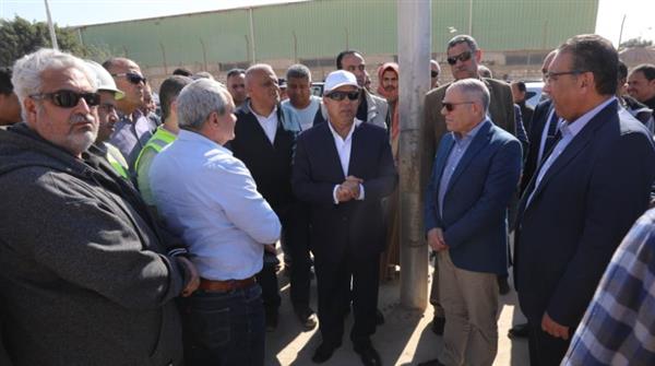 وزير النقل يوجه بفتح كوبري العامرية أمام حركة السيارت خلال العيد