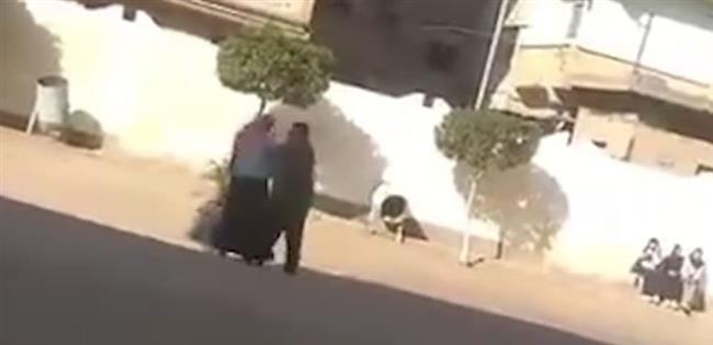 بكفالة .. اخلاء سبيل مدير مدرسة بالبحيرة بعد تعديه بالضرب على طالبتين