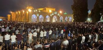   70 ألفًا يؤدون صلاتي العشاء والتراويح في المسجد الأقصى