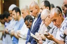   حكم قراءة القرآن من المصحف في صلاة التراويح ؟
