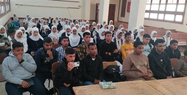 " إعلام قنا " ينظم ندوة حول "تعزيز قيم الولاء والانتماء لدى الشباب"