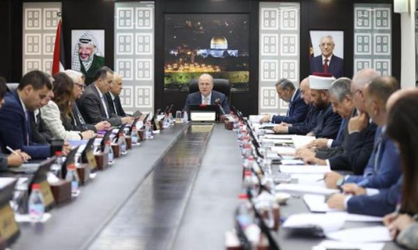 الحكومة الفلسطينية: إيواء أبناء شعبنا النازحين على رأس أولوياتنا