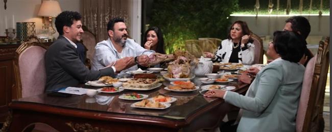 الحلقة الثانية "الكابتن".. أكرم حسني يواجه أشباح الطائرة ويحاول كشف اللغز