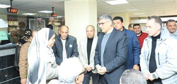   محافظ الجيزة يتابع سير العمل بملف التصالح