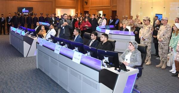 القوات المسلحة تنظم زيارة للإعلاميين وطلبة الأكاديمية العسكرية للشبكة الوطنية للطوارئ والسلامة العامة