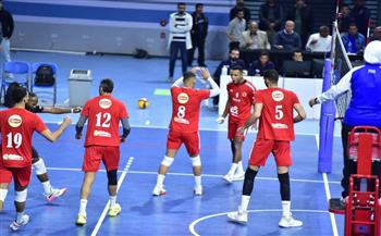   الأهلي يهزم الزمالك بثلاثية نظيفة ويتأهل لنهائي دوري الكرة الطائرة