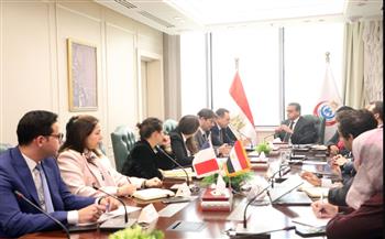   وزير الصحة والسكان يستقبل السفير الفرنسي بالقاهرة
