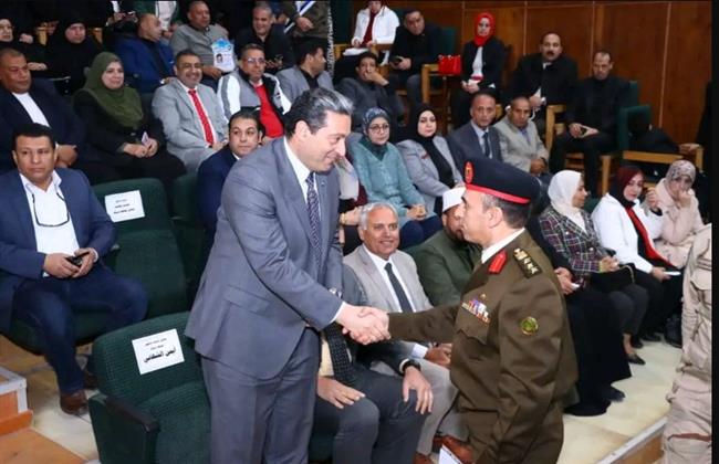 محافظ دمياط يشهد احتفالية التربية والتعليم بيوم الشهيد والمحارب القديم 