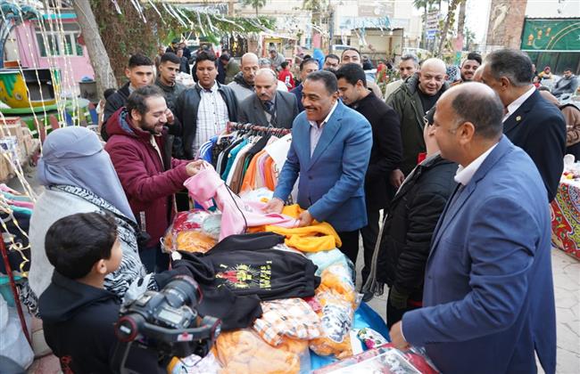 محافظ مطروح يفتتح معرض ست الحبايب للمشغولات اليدوية والتراثية